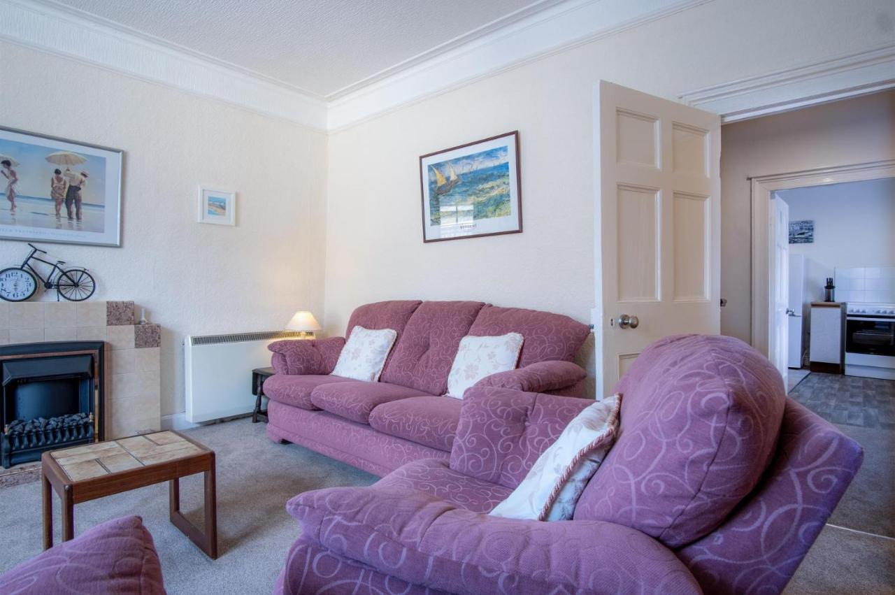 Dragons Den - 2 Bedroom Apartment - Tenby Exteriör bild