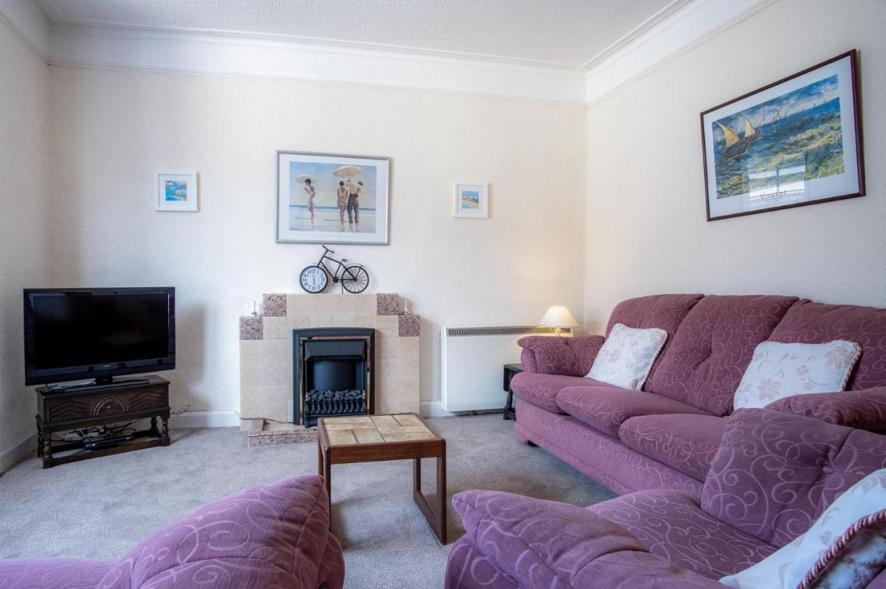 Dragons Den - 2 Bedroom Apartment - Tenby Exteriör bild